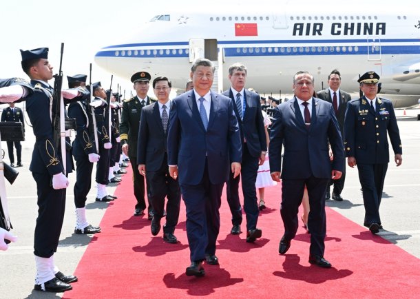 ϰ��ƽ��ϯ����³���й��·���