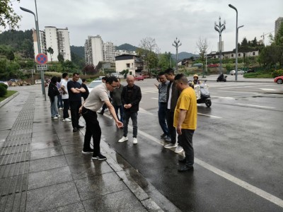 02.jpg